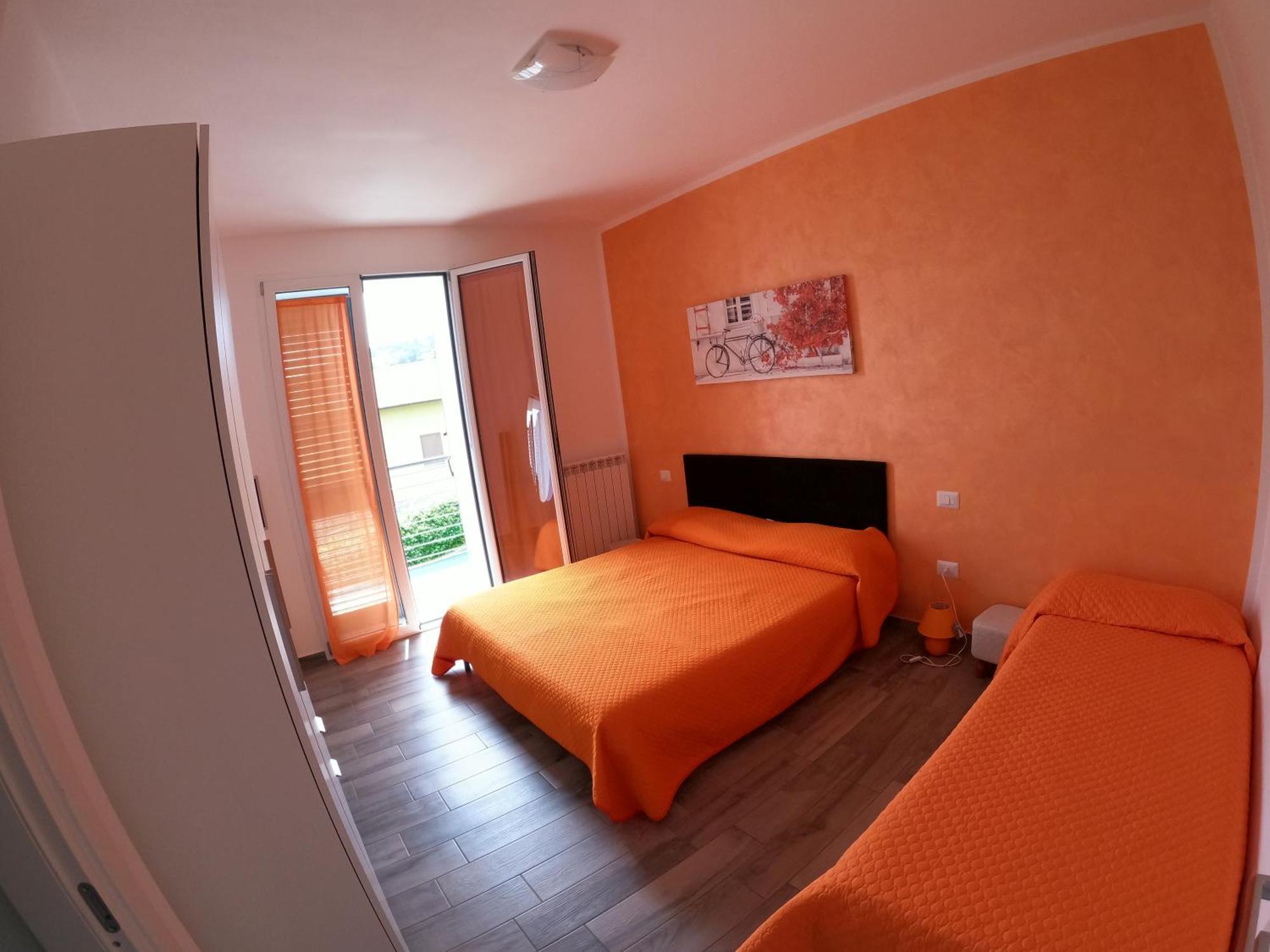 Casa Charlie Apartment Arcisate Room photo